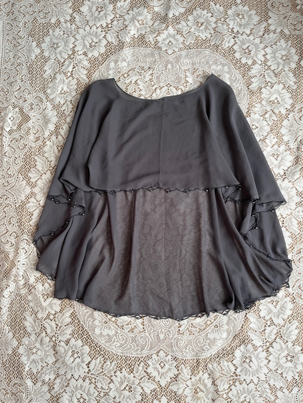 Handmade Beaded Chiffon Capelet with Natural Pearls, Grey, One Size - Picture 4 of 5